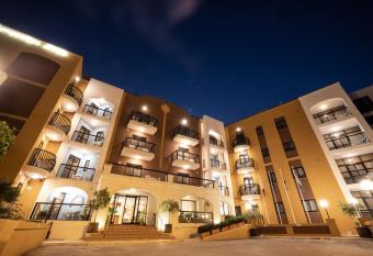 Sunseeker Holiday Complex has Balcony rooms