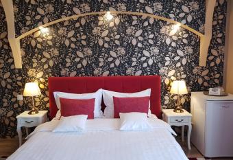 Pensiunea Olimpia has Balcony rooms