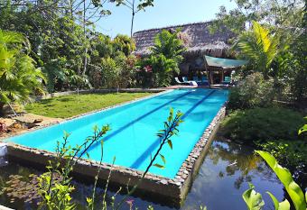 Villa Yira Eco-hotel has Smoking/Balcony rooms