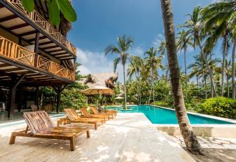 Cayena Beach Villa has Balcony rooms