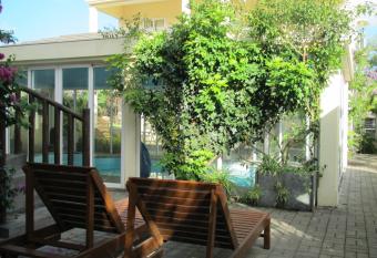 Sacha Tourist Residence 1 has Balcony rooms