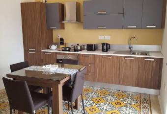 Traditional Maltese Townhouse allows 18 year olds to book a room