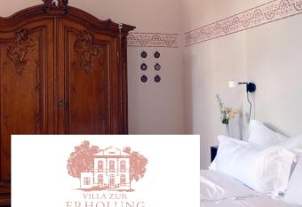 Villa zur Erholung Bed & Breakfast allows 18 year olds to book a room