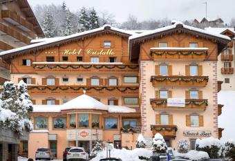 Hotel Cristallo has Balcony rooms