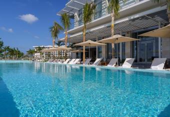 Renaissance Cancun Resort & Marina allows 18 year olds to book a room