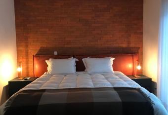 Austin Suites allows 18 year olds to book a room