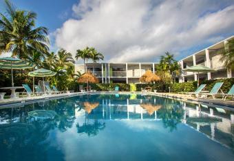 South Beach Place - Vero Beach has Balcony rooms