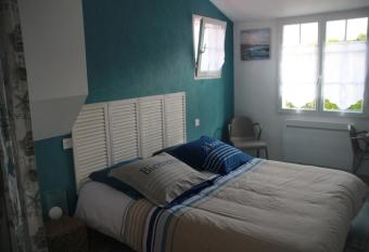 KARABI allows 18 year olds to book a room