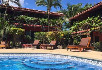 Massai Apartments has Balcony rooms