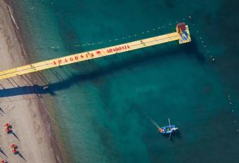 Aragosta Hotel & Restaurant allows 18 year olds to book a room