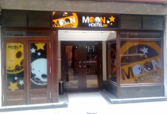 Moon Hostel Bio allows 18 year olds to book a room