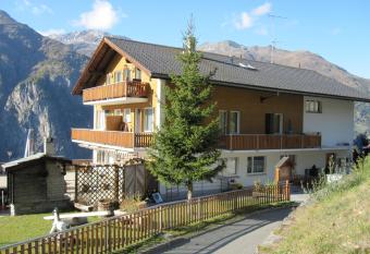 Haus Waldheim Gr  chen allows 18 year olds to book a room