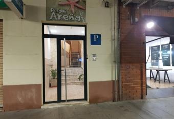 Pension Arena Alicante has Balcony rooms