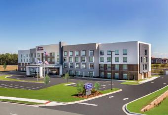 Hampton Inn & Suites Saraland Mobile has Balcony rooms