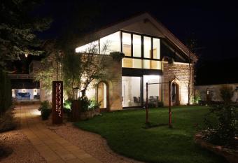 G  stehaus Alte Glaserei allows 18 year olds to book a room