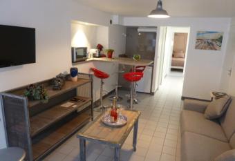 Cottage AU TERMINUS has Balcony rooms