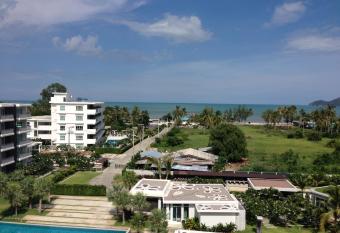 The Sea Condominium has Balcony rooms