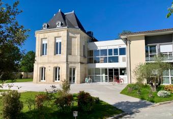 Brit Hotel Bordeaux Arena has Balcony rooms