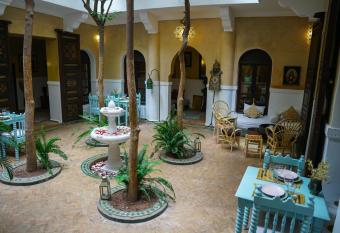 Riad Dama & Spa has Balcony rooms