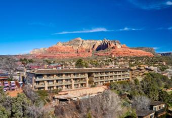 Orchards Inn has Balcony rooms