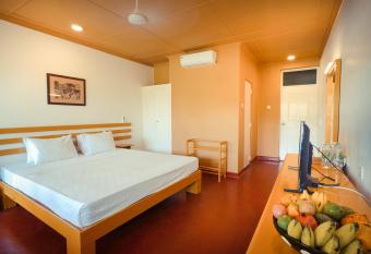 Reef Garden Hotel has Balcony rooms