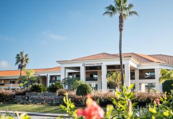 Wyndham Grand Algarve allows 18 year olds to book a room