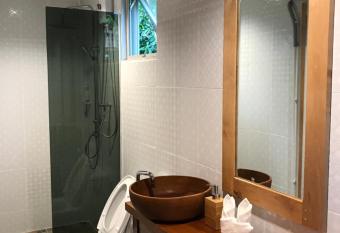 88 Homestay has Balcony rooms