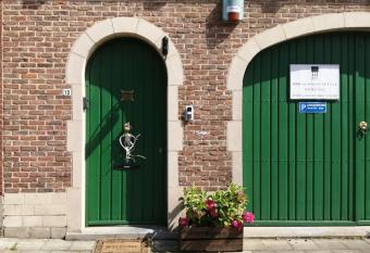 B&B La maison de Fille has Balcony rooms