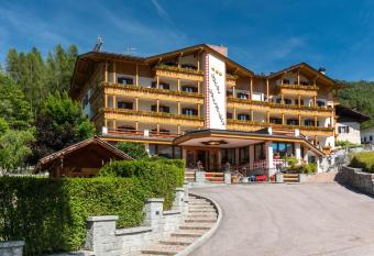 Hotel Bellavista has Balcony rooms