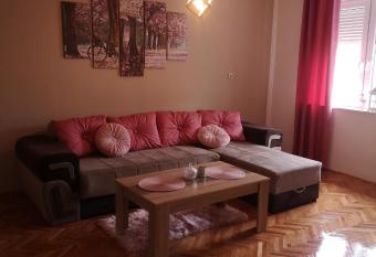 City Center Apartment JOTIC has Balcony rooms