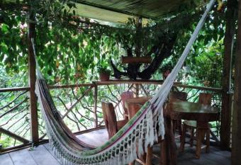 Hostal El Eden de Mindo has Balcony rooms