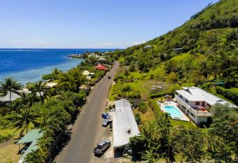 Villa Vaiana EURL Vaiana Faratea officedu tourisme 1593DTO MT allows 18 year olds to book a room