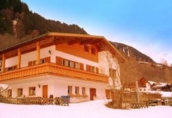 Ferienwohnung Zick has Balcony rooms