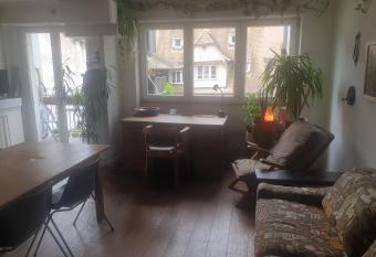 La puisati  re 80 m2 has Balcony rooms