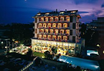 Hotel Tridentum has Balcony rooms