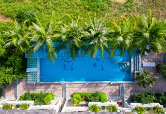 Quynh Mai Resort allows 18 year olds to book a room