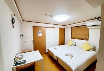 Takaraboshi room 201 Sannomiya 10 min has Balcony rooms