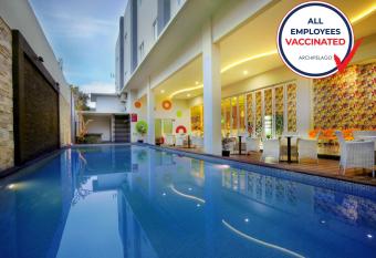 favehotel Kusumanegara allows 18 year olds to book a room