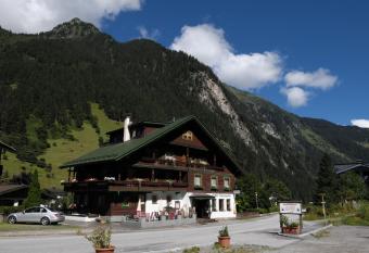 Hotel Gasthaus Schwarzenstein has Balcony rooms