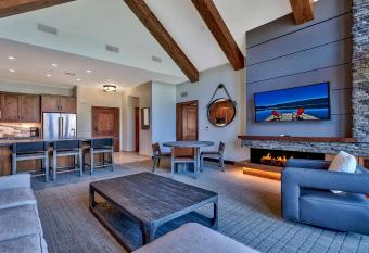 Zalanta 319 has Balcony rooms