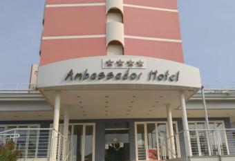 Hotel Ambassador has Balcony rooms