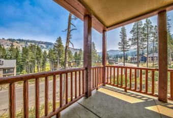 R101 Timber Ridge has Balcony rooms