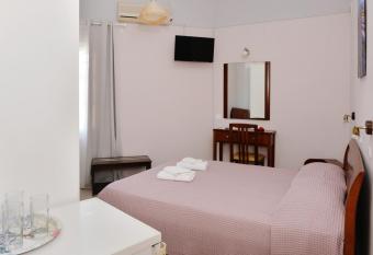 Hotel Villa Plaza has Balcony rooms