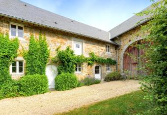 Le g  te de Froidefontaine allows 18 year olds to book a room