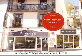 H  bergement Artense has Balcony rooms
