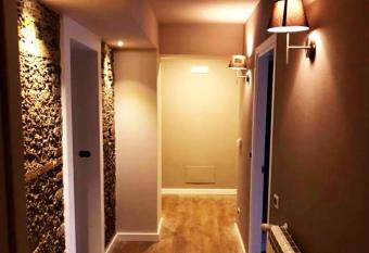 Home 146 has Balcony rooms