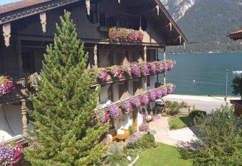 Seepension Knappenhof has Balcony rooms