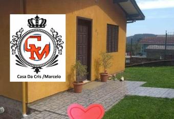 Casa da Cris/Marcelo allows 18 year olds to book a room