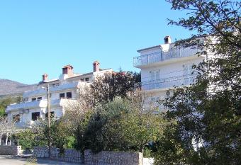 Stella Maris Accommodation has Balcony rooms