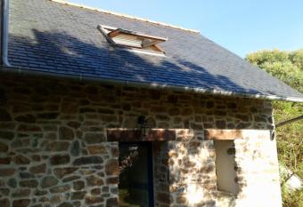 Ferme De Rozegat allows 18 year olds to book a room